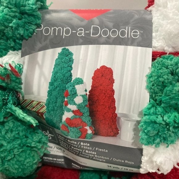Red Heart Pomp A Doodle Jumbo Yarn Holiday Red White Green Christmas - Picture 2 of 13